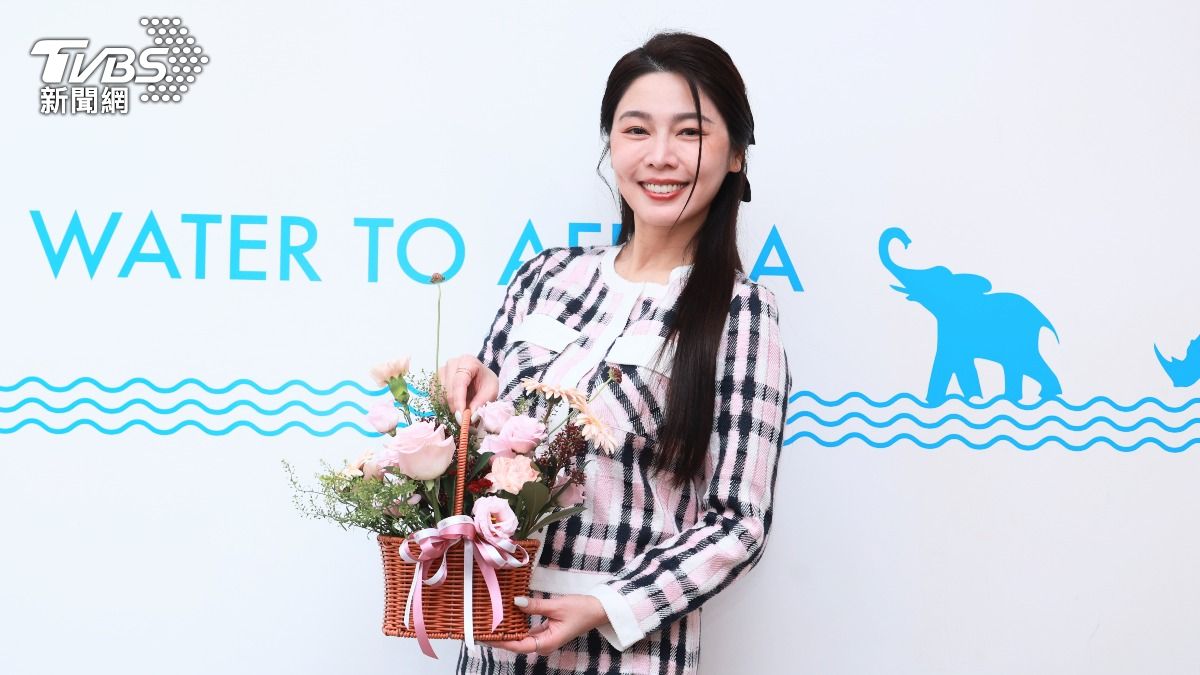 白家綺透露婚宴走華麗風格。(圖/趙世平攝)