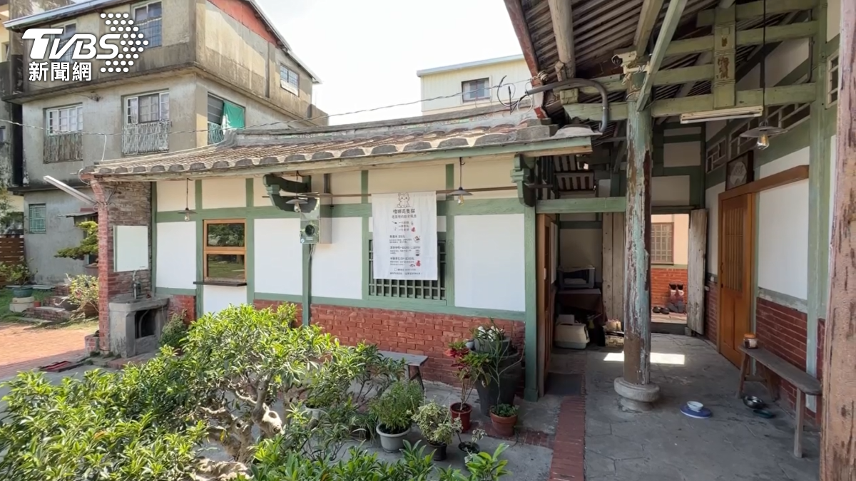 台劇《俗女養成記》,帶動台南後壁觀光,當地「阮家古厝」是劇中主角的家!不過屋主出面發聲,指控俗女村鳩佔鵲巢(圖/TVBS)