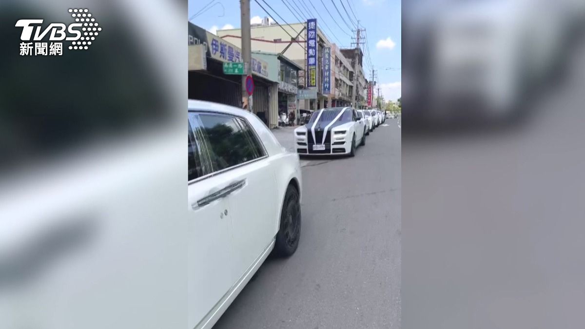 獨/破億車隊送行!勞斯萊斯、賓利「百台豪車陣」情義相挺