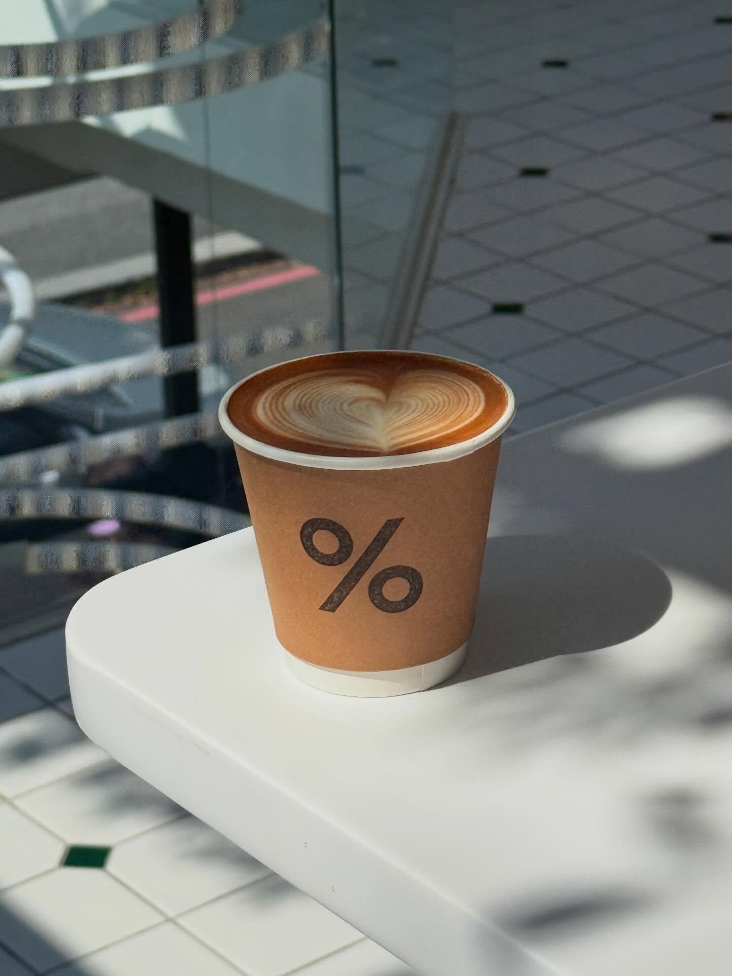 日本知名咖啡品牌%Arabica。(圖/翻攝自臉書「Arabica Taiwan」)