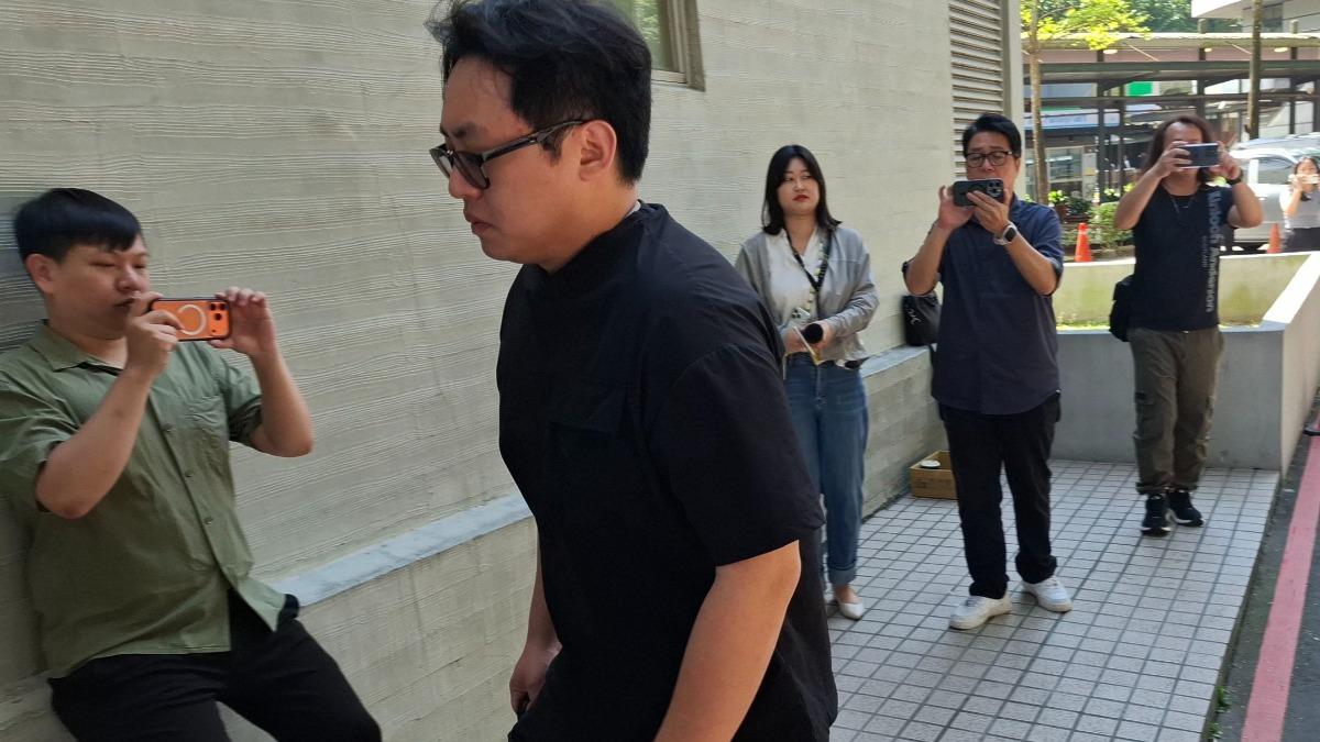 密室逃脫女員工辦「吊死鬼」殞命 今解剖家屬低調抵殯儀館