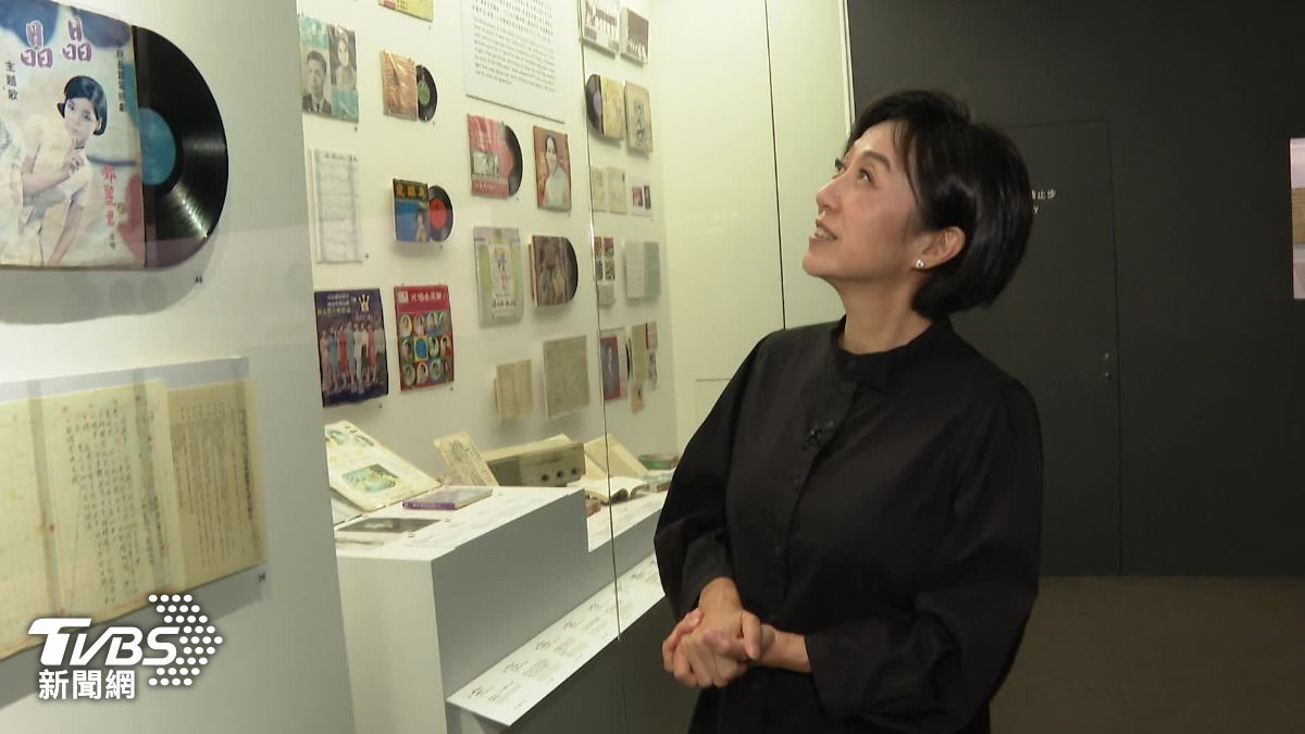 黃韻玲導覽北流文化館。(圖/TVBS)