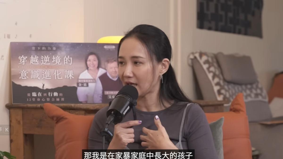 何妤玟家暴中長大:原生家庭是一輩子的痛 2年前火災「賠好幾百萬」與酗酒妹切割