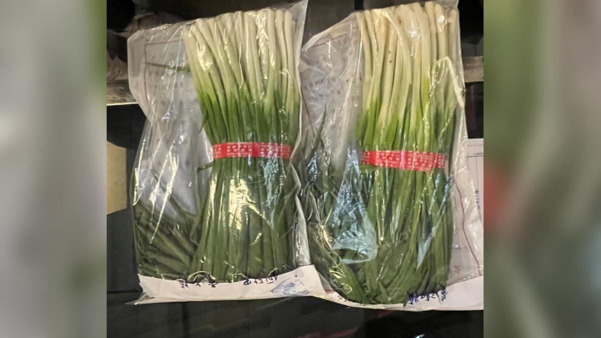 食藥署抽驗市售農產品　石二鍋油菜、LOPIA草莓農藥超標