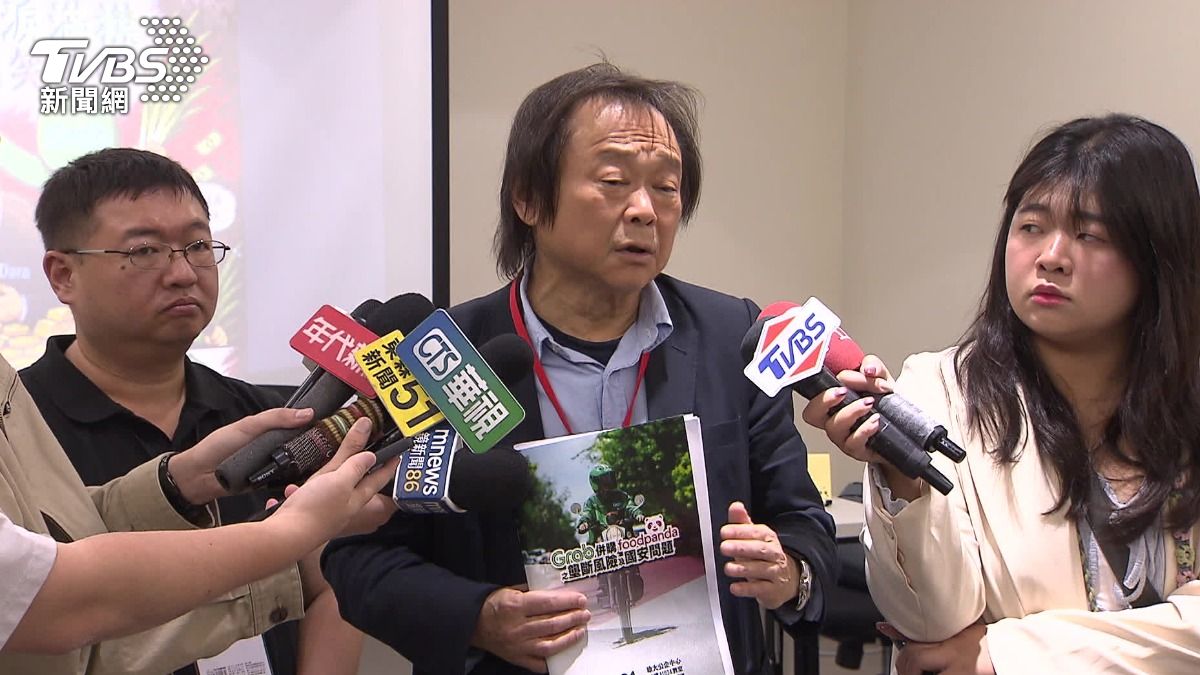 立委王世堅今天(5/21)開記者會指控「Grab偷跑」,不滿官方把公平會當空氣。(圖/TVBS)