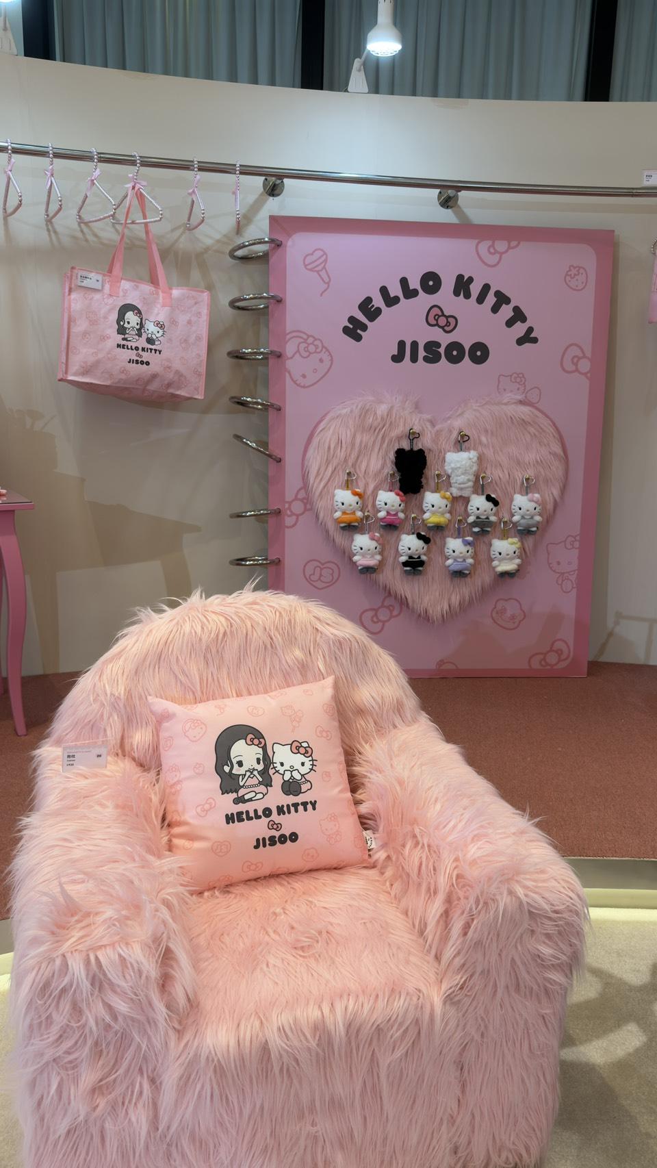 jisoo hello kitty快閃店-jisoo hello kitty哪裡買-jisoo hello kitty盲盒-jisoo hello kitty預約