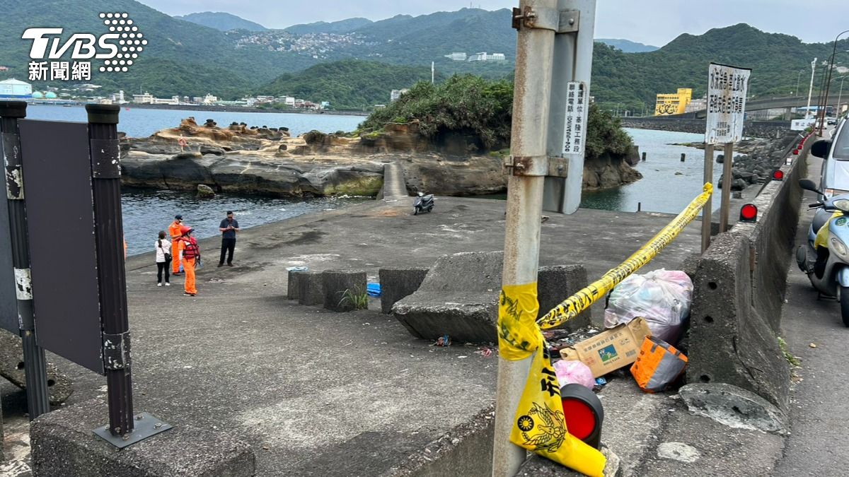 快訊/瑞芳海邊礁石旁「有人影」 警消救援驚見女浮屍