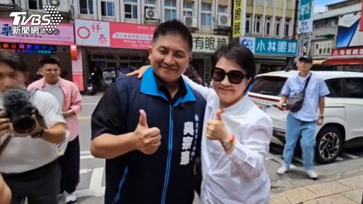 台中市長盧秀燕奔宜蘭挺縣長參選人吳宗憲。(圖/TVBS)