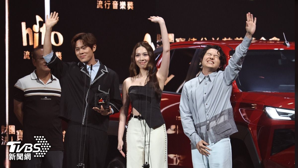 才入圍金曲獎!告五人11月攻蛋「場數大突破」 犬青曬香肩...雲安嘴甜狂誇