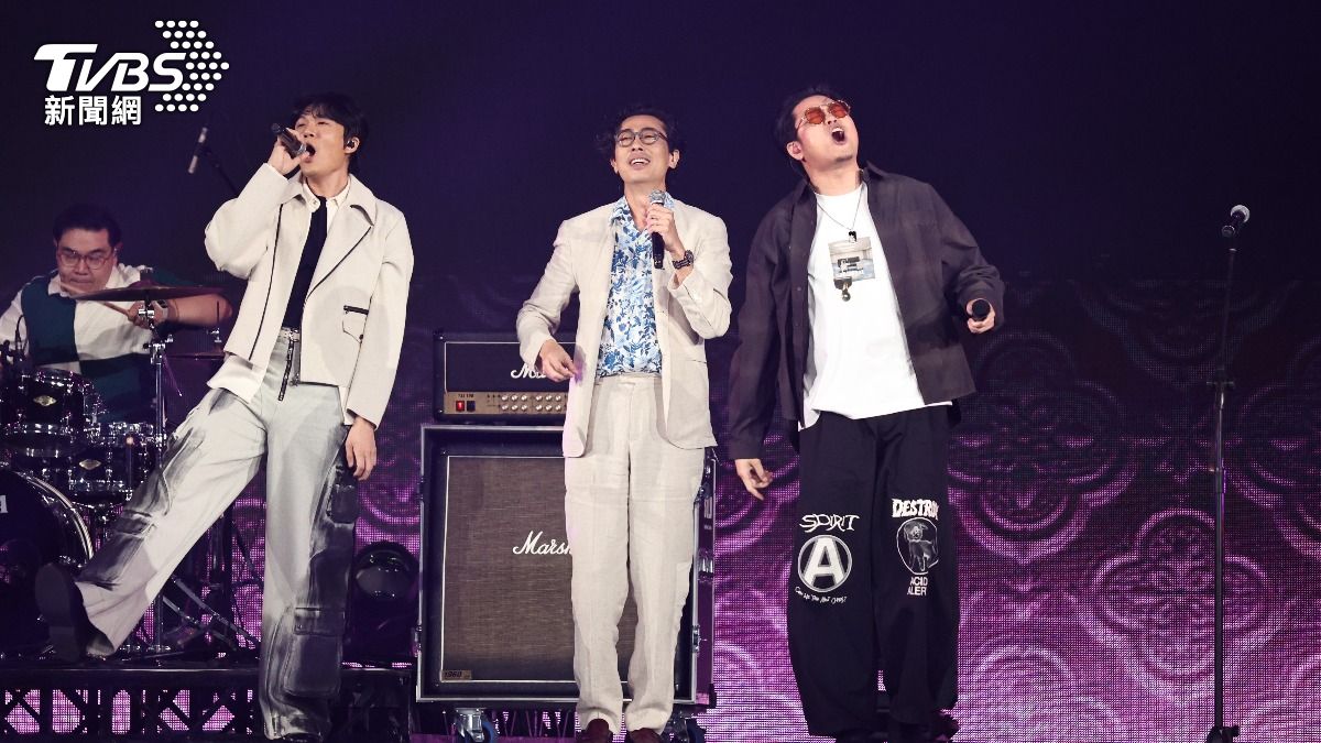 宇宙人、馬念先和冰球樂團攜手打造「絕對音樂」特別演出。(圖/張哲鳴攝)