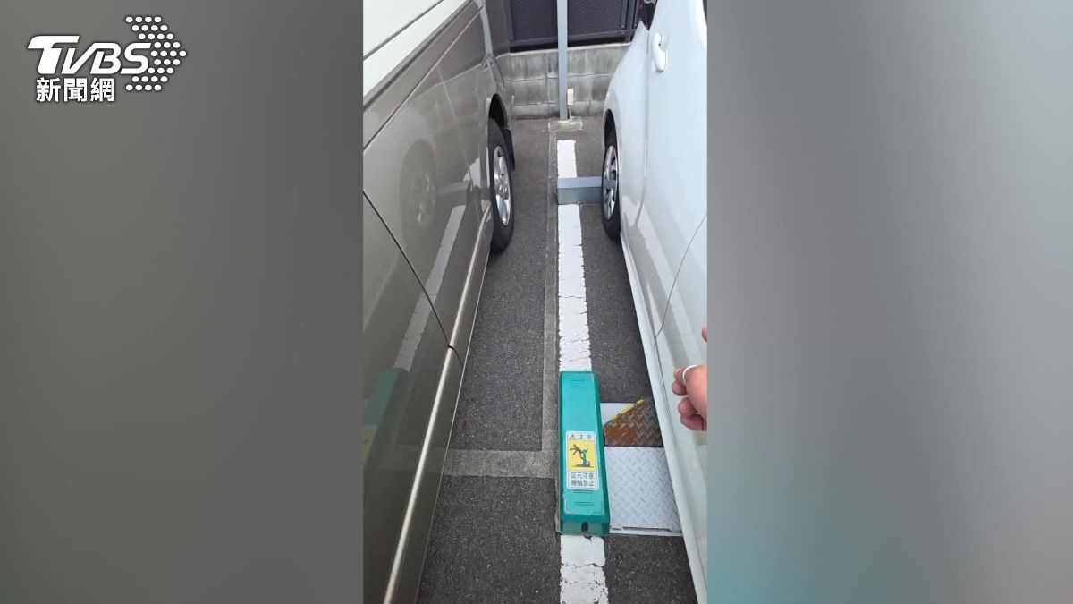 車主正要上車拿手機報警,沒想到對方竟然直接開走,肇事逃逸。(圖/TVBS)