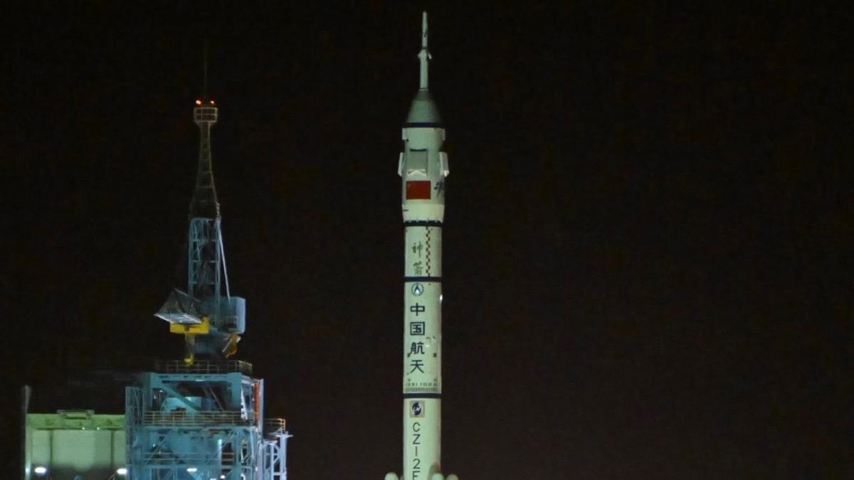 國民黨青年部組團前往中國大陸酒泉衛星發射基地觀禮。(圖/翻攝國民黨青年部粉專)