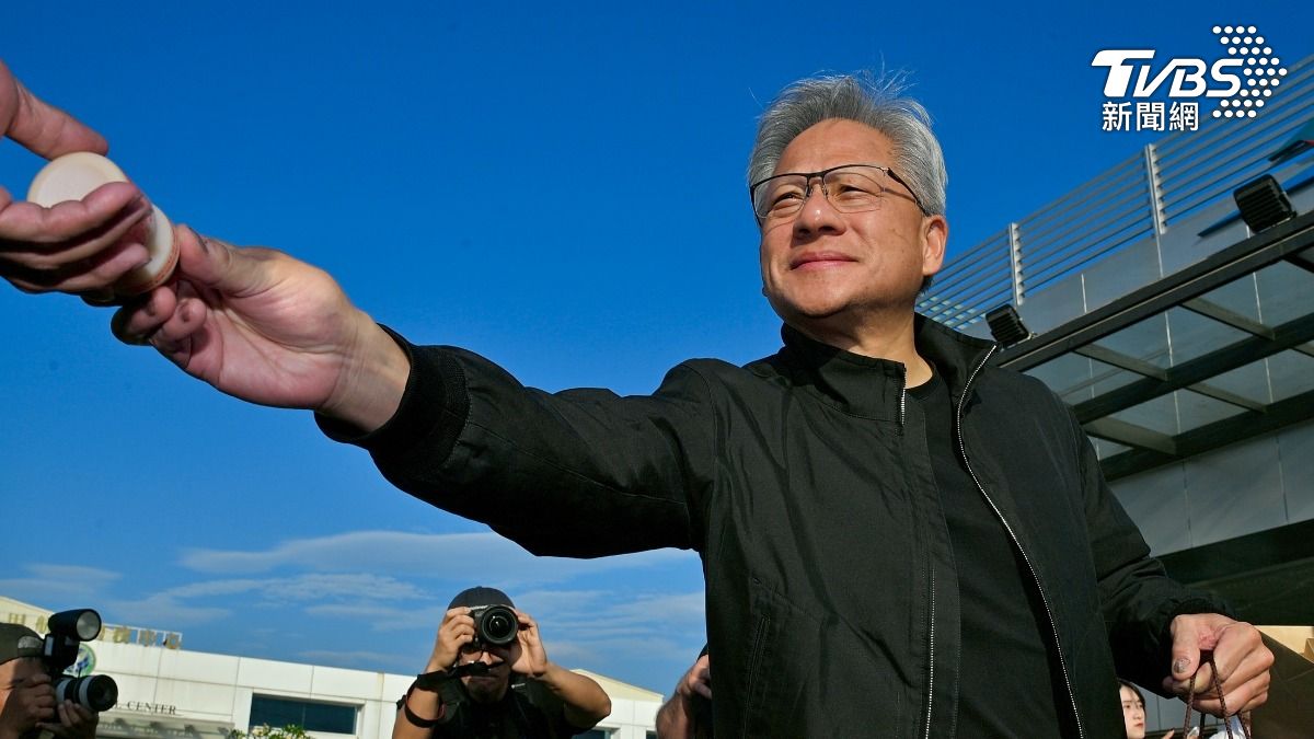 川普堅持要他上機!黃仁勳揭川習會行前謎團 認中國是大家對手
