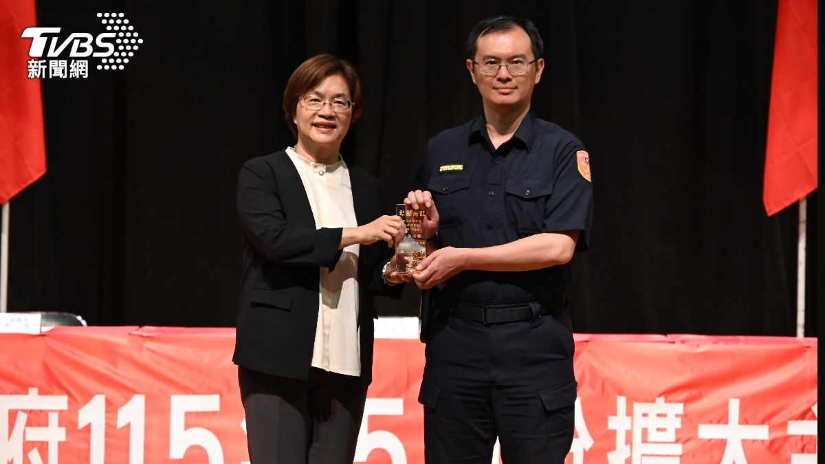 資訊科長柯宏叡研發「警政日誌稽核AI分析系統」