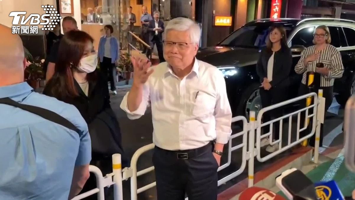 台積電爆出砍分紅傳言，董事長魏哲家未多說明。（圖／TVBS）