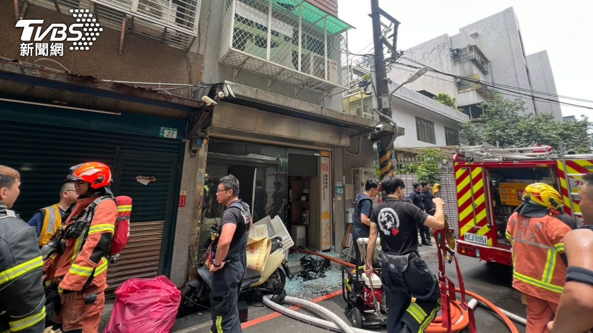 快訊/新北永和公寓突竄火 男住戶倒臥廚房全身嚴重燒燙傷不治