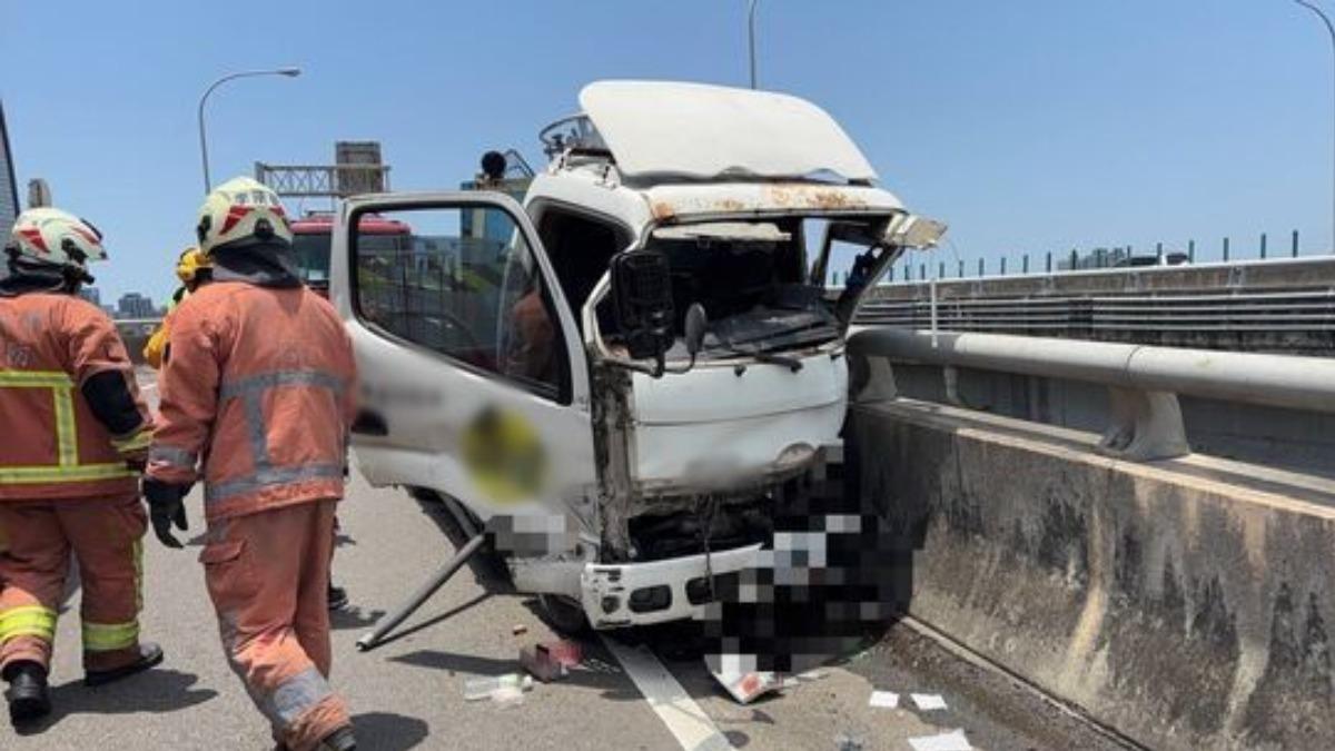 快訊／台68嚴重車禍！貨車猛撞護欄　司機噴飛頭顱破裂亡