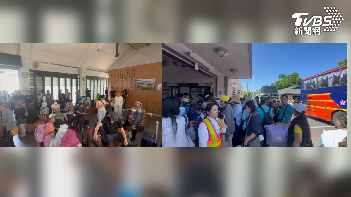 台鐵貨物列車出軌事故，花蓮富里車站擠滿了滯留旅客，有旅客抱怨台鐵處理速度太慢，原本訂好票的旅客也必須和其他人一起搭接駁車，造成相當大的不便。（圖／TVBS）