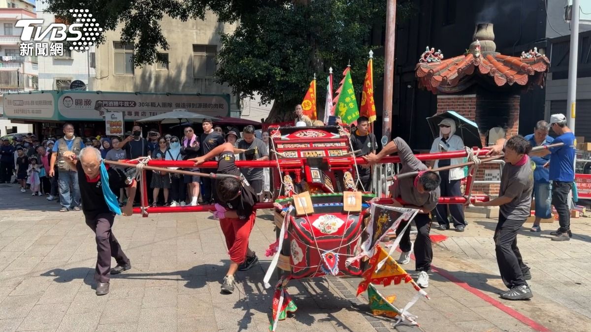 金門民俗輦轎。（圖／程子奕攝）