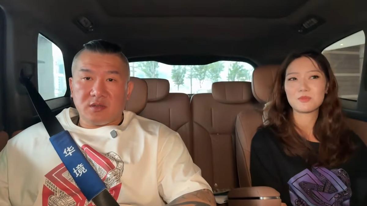 館長現身重慶突喝豆汁！驚曝口感突喊：像東西壞掉　比較「不辣的酸辣湯」遭酸詞彙太少