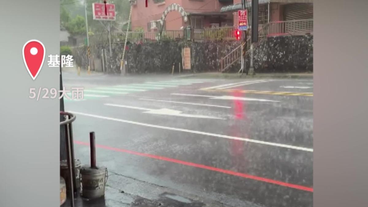 北部地區週五雷雨狂炸。(圖/szu._.yao1005 threads)