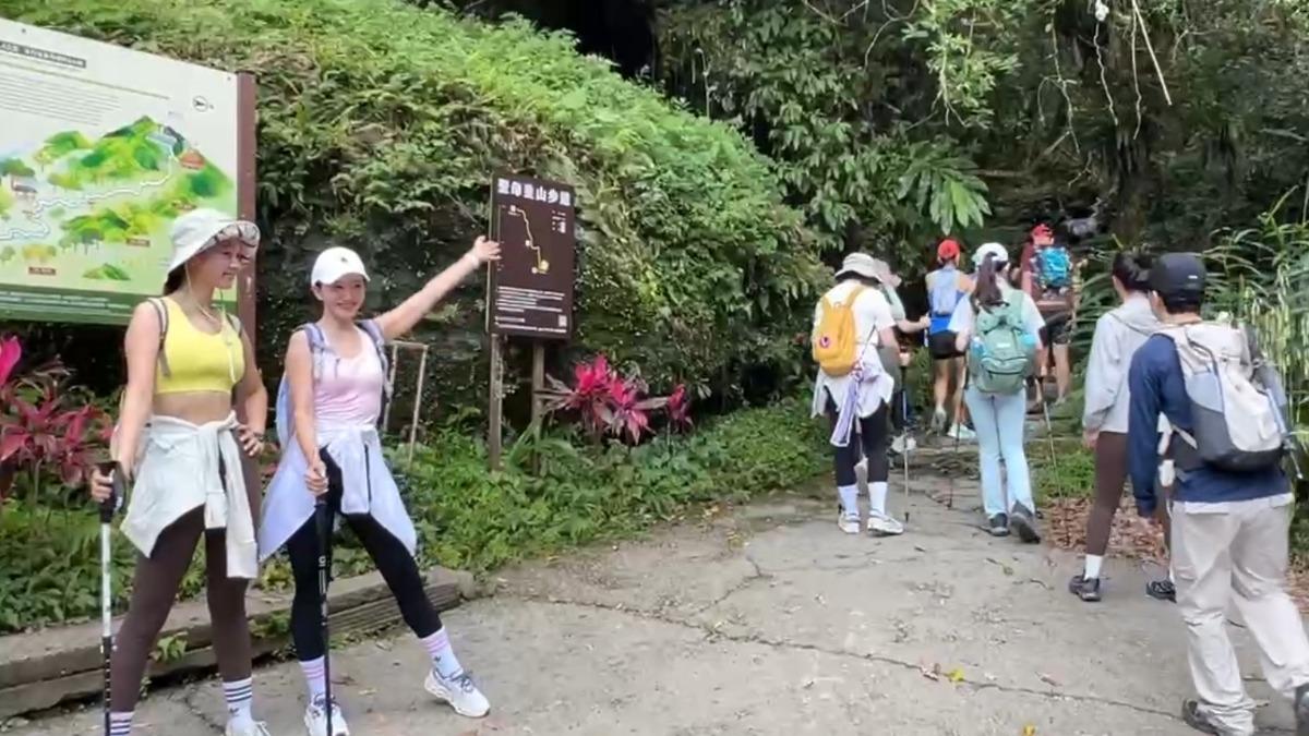 抹茶山封閉倒數！道路邊坡坍陷 封路150天施工。（圖／TVBS)