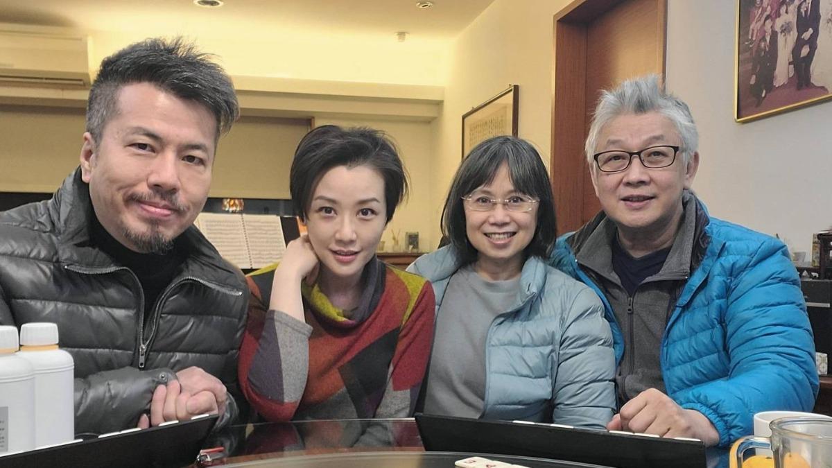 《六燈獎》主持人腦出血開刀! 姪女寇乃馨曝「暈眩1週」昨嘔吐、腿軟無力急送醫