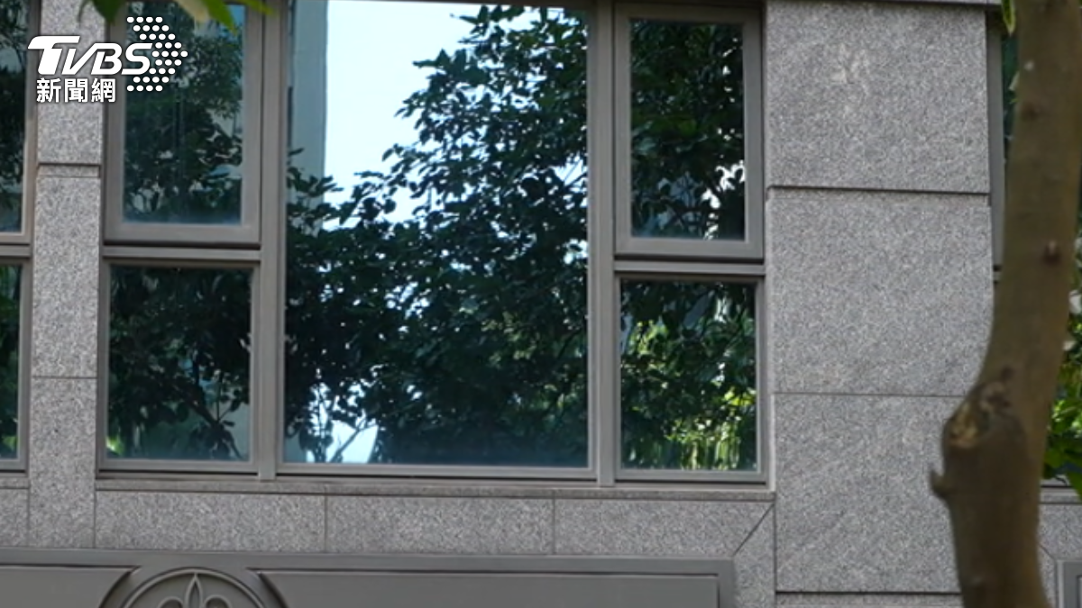 使用綠色建材。(圖/TVBS)