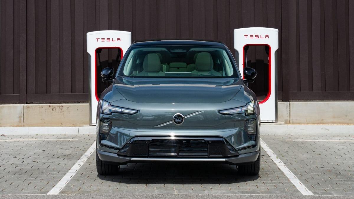 未來包括EX60等電動車款都能使用Tesla超充站。（圖／Volvo提供）