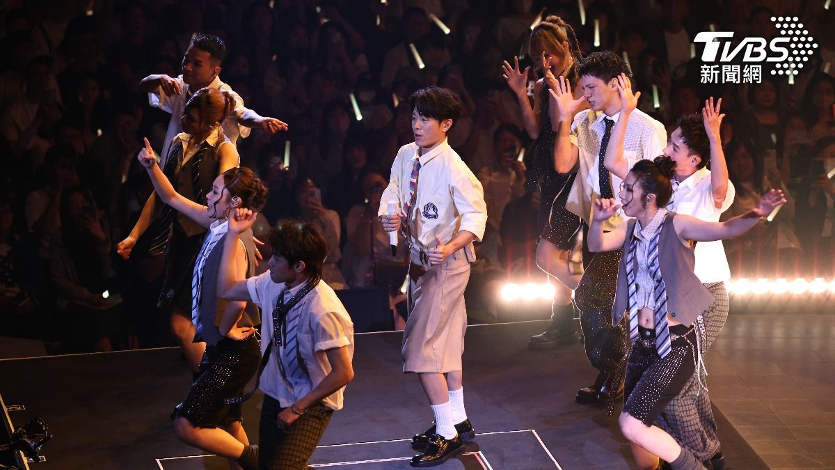 韋禮安為了小巨蛋演唱會拚命練舞。(圖/張哲鳴攝)