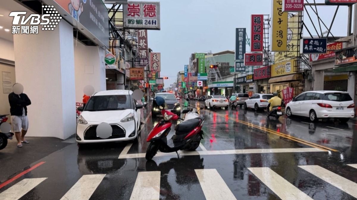 侯姓男子的作案手法相當固定，專挑違規車下手，再利用對方自知理虧、想盡快私下和解的心態，要求3000至5000元不等的和解金。（圖／TVBS）