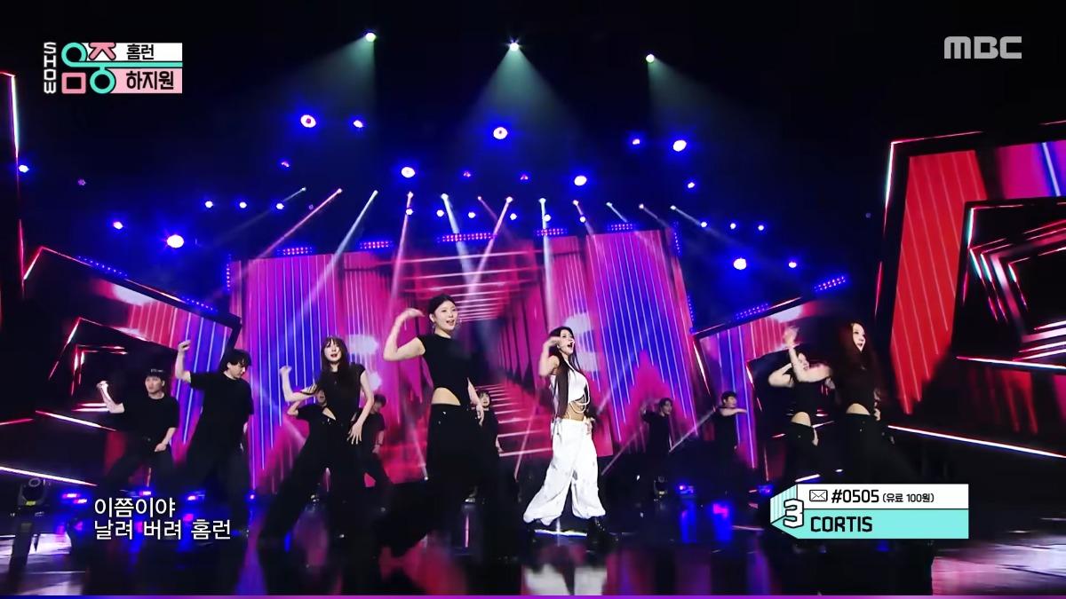 河智苑唱跳實力被讚不輸現役偶像。(圖/翻攝自MBC YT頻道)