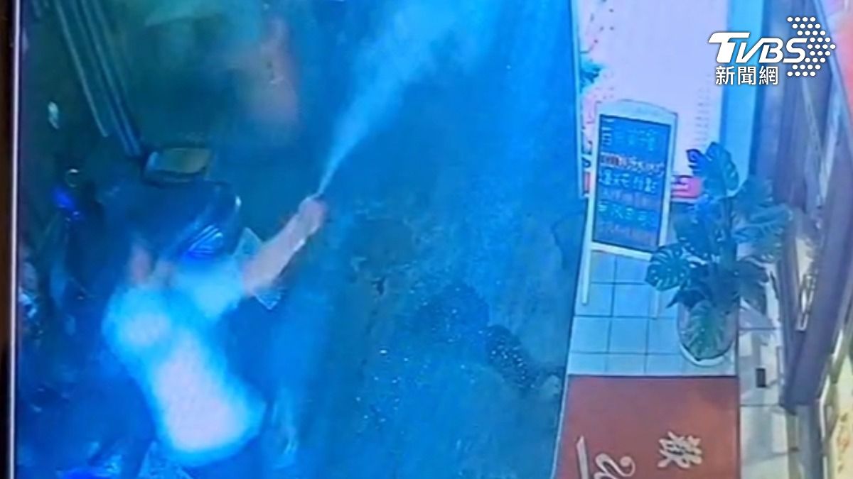 警方循線找到羅姓男子，他才知道和朋友嬉鬧闖禍了。（圖／TVBS）