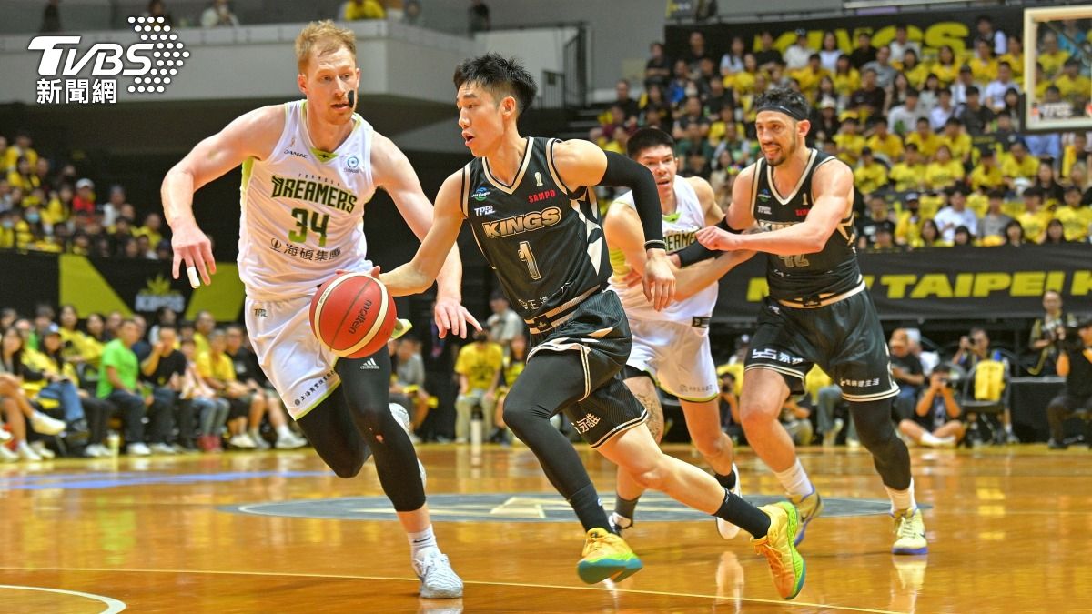 第二節新北國王持續領先。(圖/胡瑞麒攝)