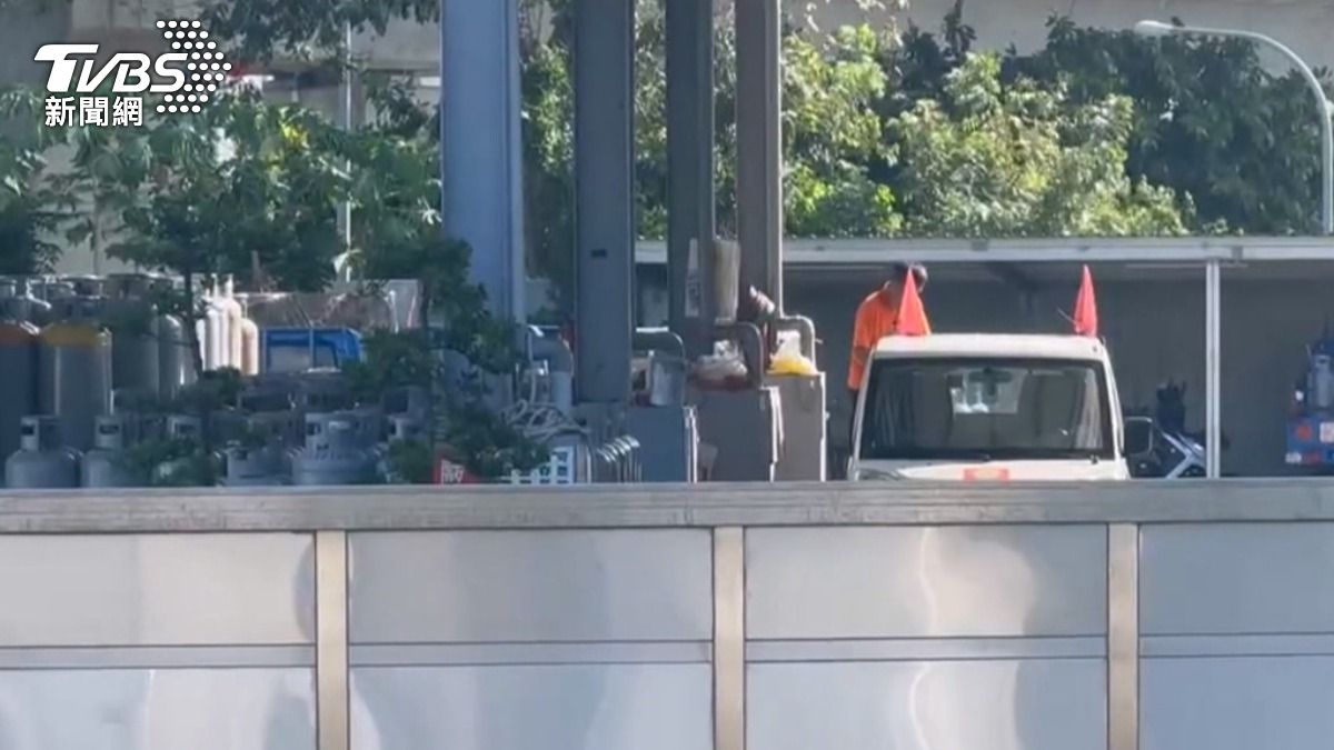 瓦斯行疑似已經把男子辭退不願回應,彰化地院認為「證據不足以認定他 因施用毒品達到不能安全駕駛」,而裁定無保請回(圖/TVBS)