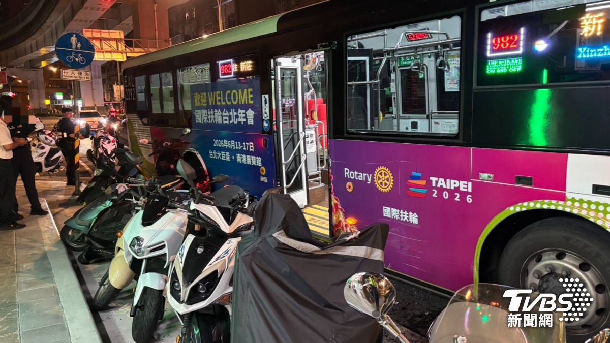 謝姓司機酒測值為0，排除酒後駕車情形。（圖／TVBS）