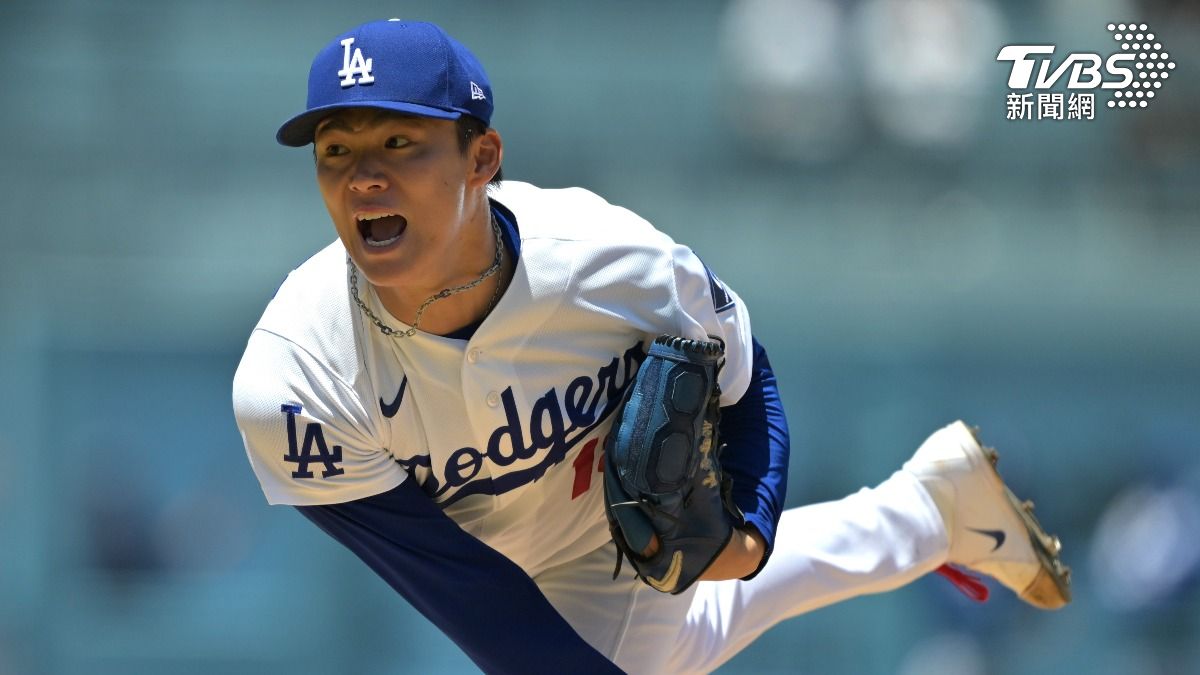 山本由伸主投5又1/3局，飆10K、被敲4安無失分，收下本季第5勝。（圖／達志影像美聯社）