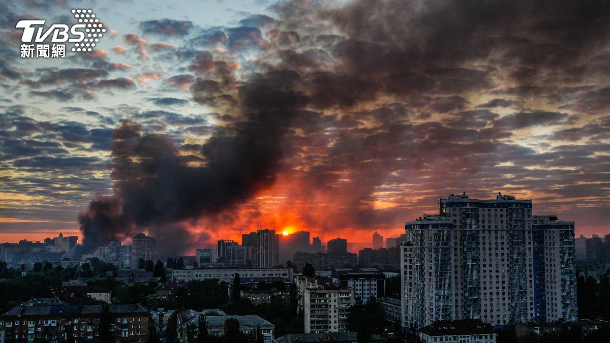 烏克蘭又對俄羅斯發動大規模空襲,攻擊了俄國境內煉油廠等重要能源設施。(示意圖,與本事件無關/達志影像美聯社)