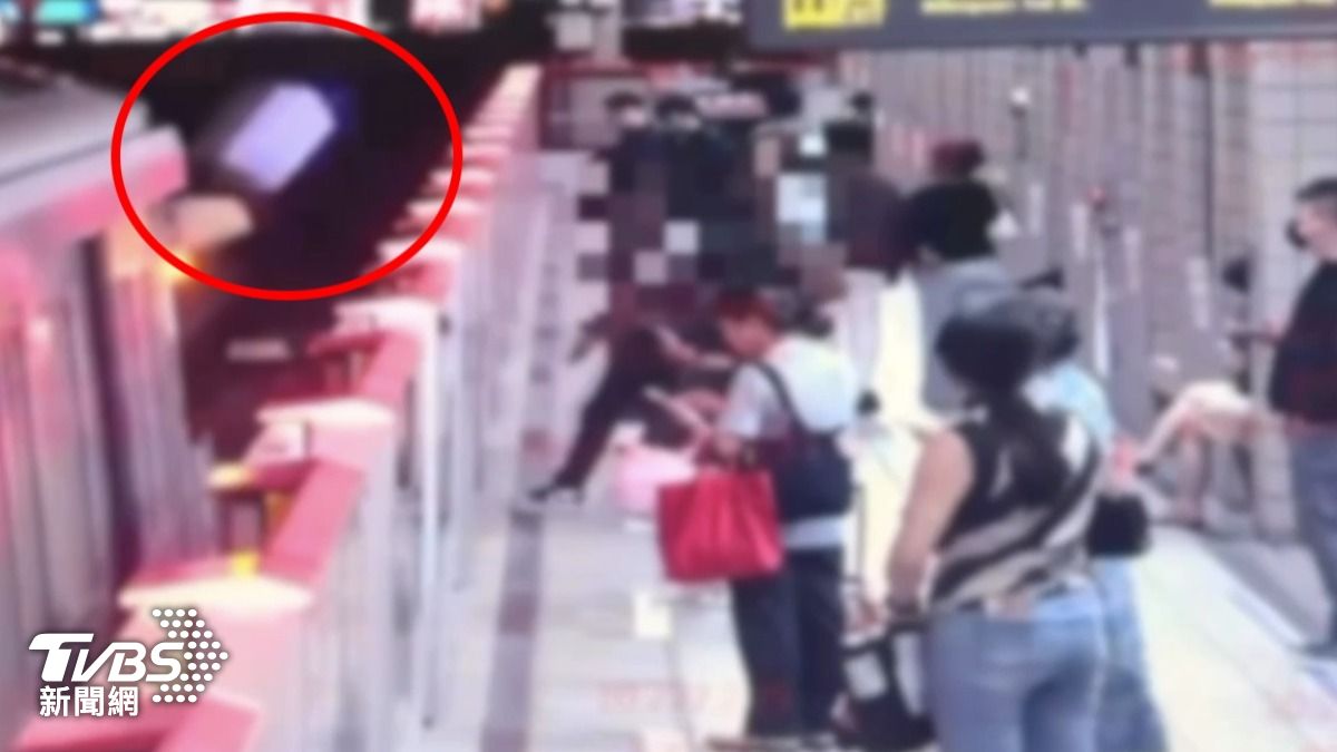 北捷竹圍站驚傳事故!印尼籍夫妻吵架「行李箱怒丟軌道」