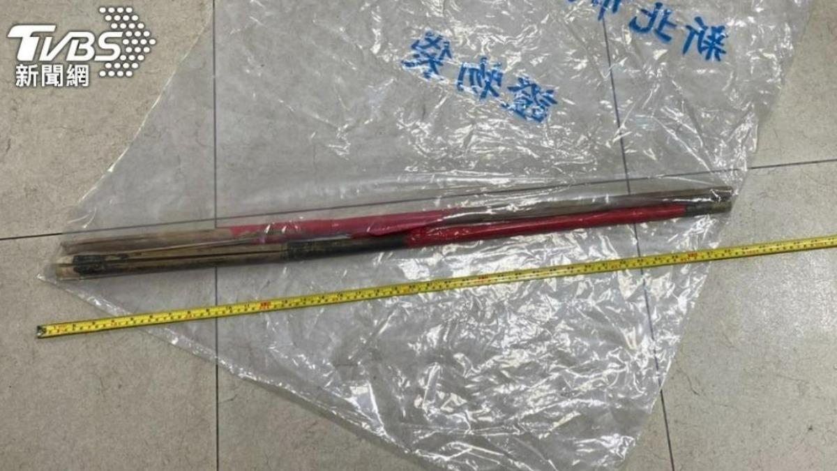 掃把柄成為犯案凶器。（圖／TVBS資料畫面）