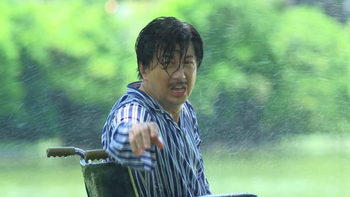 吳皓昇報應戲狼狽不堪。(圖/民視提供)