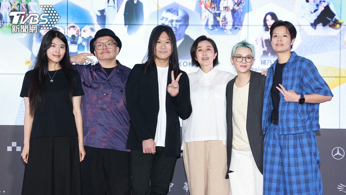 嚴敏(左起)、迪拉胖、瑪莎、黃韻玲、范曉萱以及劉柏君攜手打造JJA亞洲音樂節。(圖/黃城碩攝)
