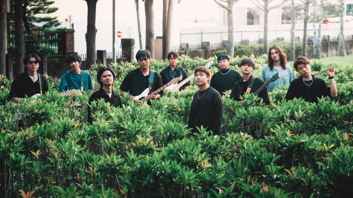 紙鳶與羊米人在臭豆腐店敲定歌曲方向。(圖/紙鳶Seizer提供)