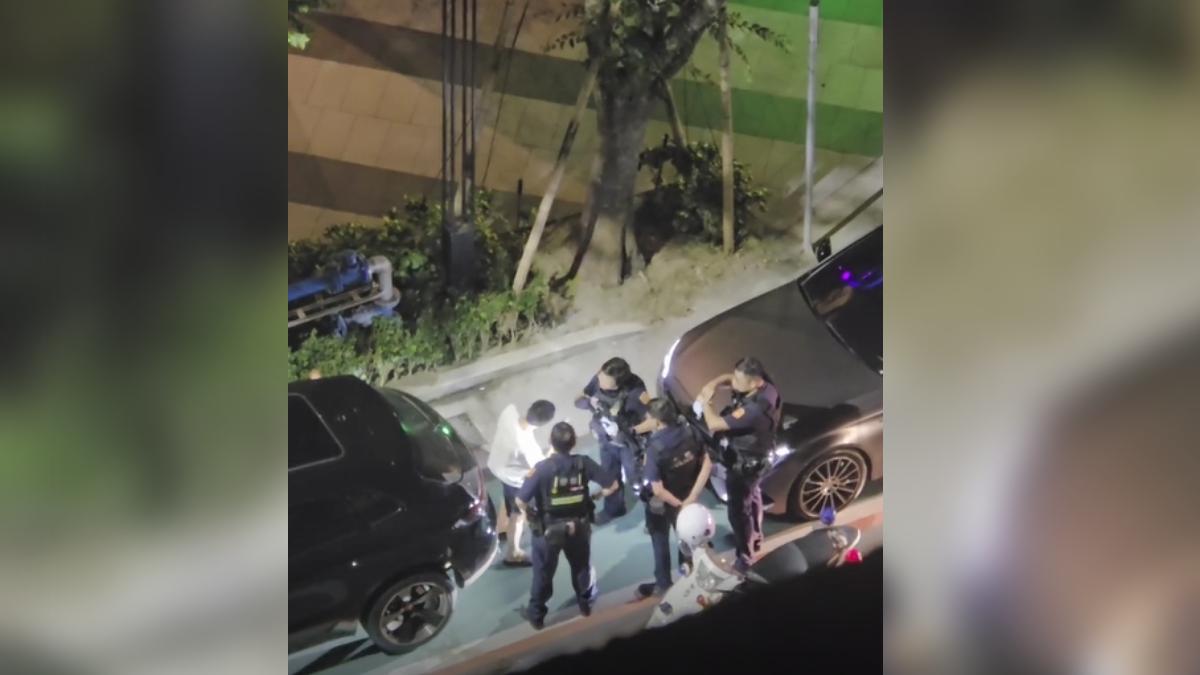 駕駛違停被警方攔查,毒品唾液快篩竟呈現陽性反應。(圖/民眾提供)