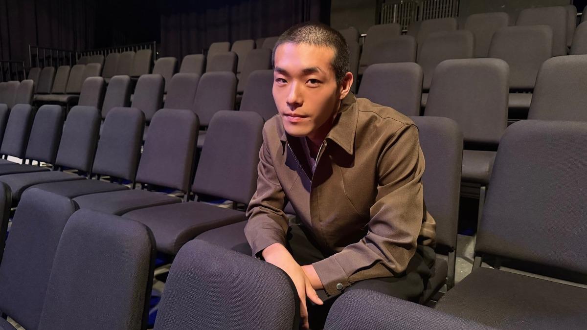 《影后》史艾瑪「工具人男友」當爸了!牧森舞台劇版竟演「自己的小孩」