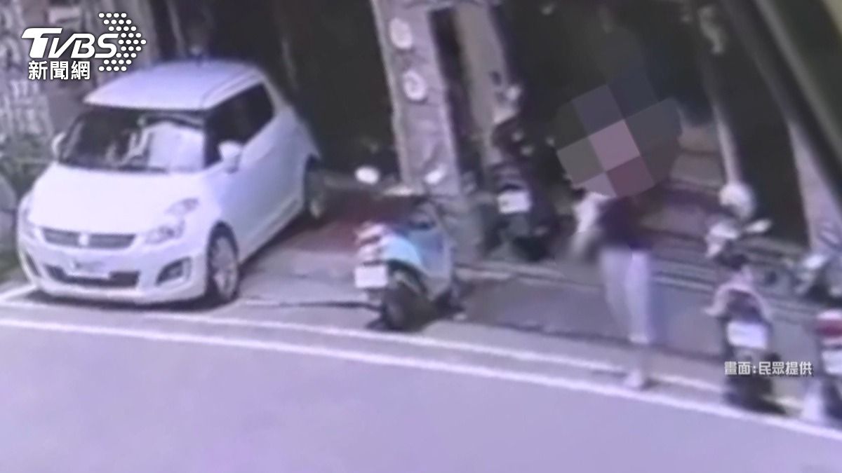 苗栗男持刀揮舞4小時後砍人!警建議就醫遭拒,悲劇仍發生。(圖/民眾提供)
