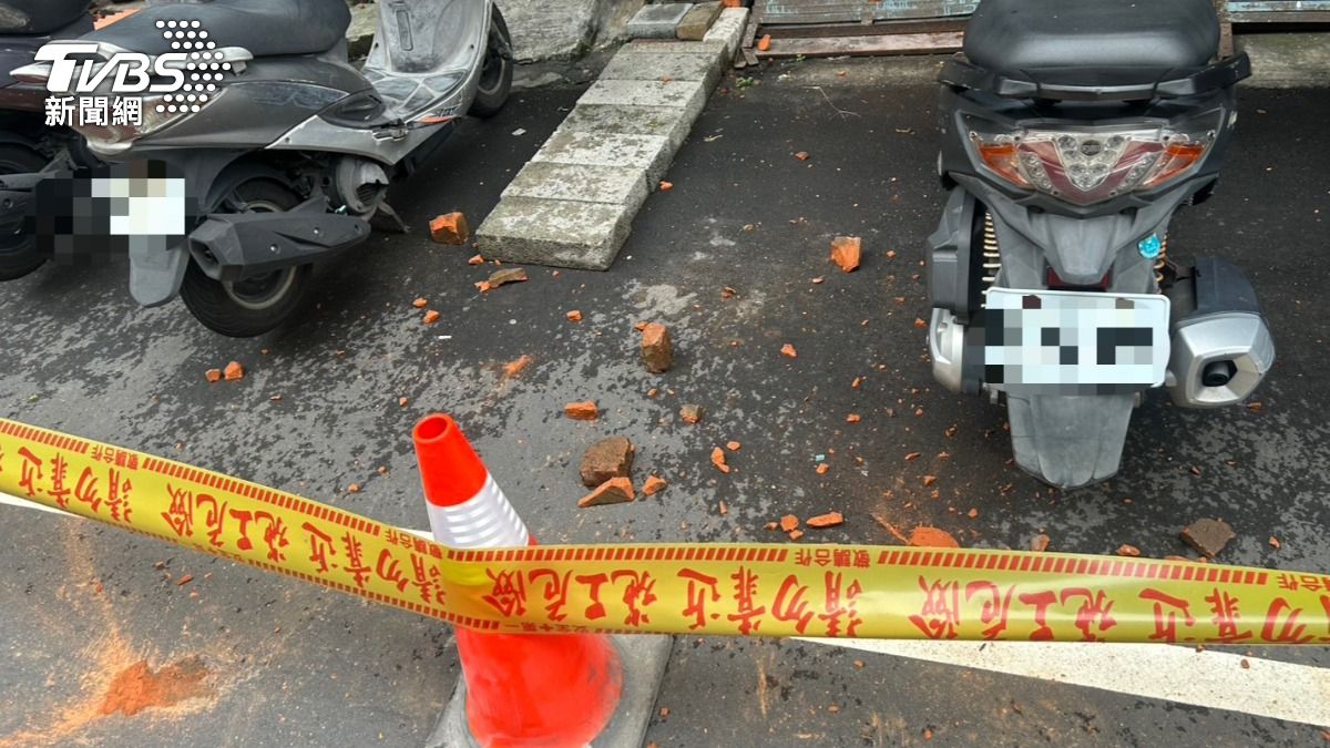 磚頭從8樓落下砸男童。(圖/TVBS)