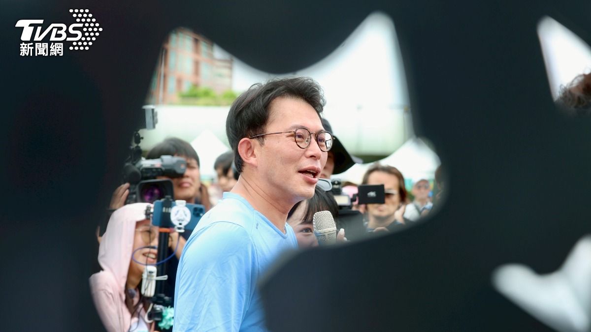 提案刪勾串羈押挨轟「柯文哲條款」 黃國昌駁:跟賴清德舊案一樣