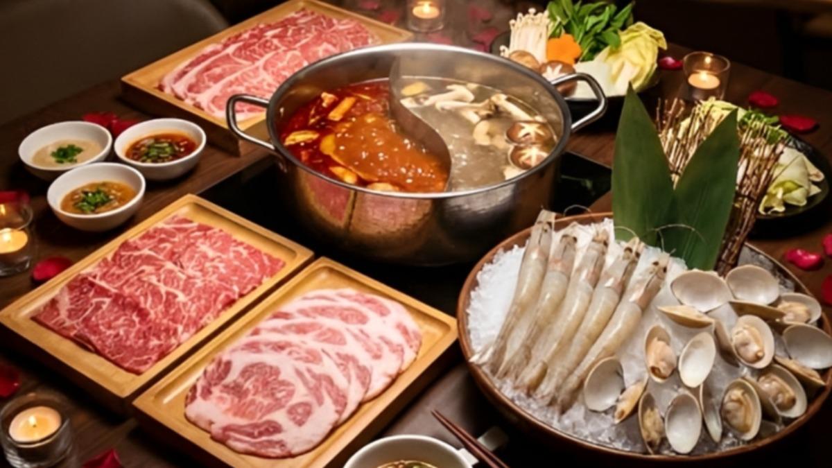 肉多多內用消費當月壽星贈送「生日肉蛋糕」一顆。(圖/翻攝自臉書「肉多多火鍋-火鍋第一品牌」)