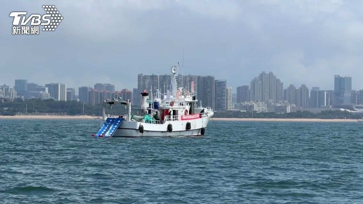 水試所放流魚貝苗19萬尾期望為漁業資業挹注新活力。(圖/程子奕攝)